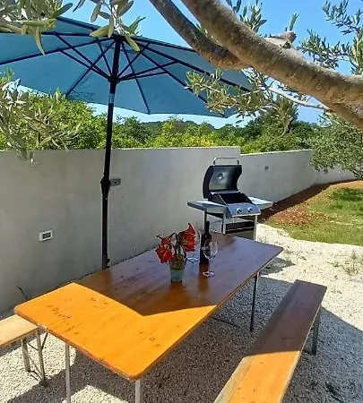 Nikica Apartman *